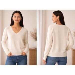 Allude Cream Vneck Cashmere Pullover Sweater Size M Quiet Luxe Academia Neutral